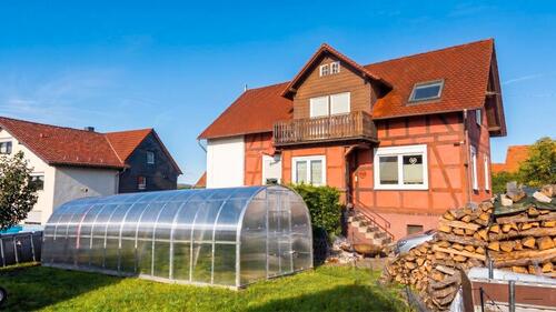Foto - Direkt einziehen! Kernsaniert, XXL-Garten, Pool, Klima uvm.