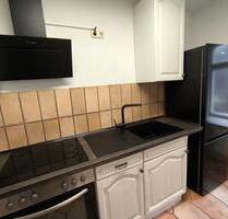 3 Zimmer, Einbauküche, ruhige exklusive Lage - Oelsnitz (Vogtland)