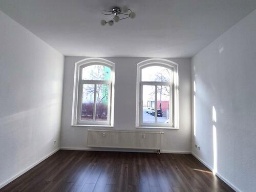 Foto - Großzügige 2-Zimmer-Wohnung mit Terrasse und PKW-Freistellplatz!