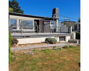 Kleines Ferienhaus im Grünen - 36.000,00&nbsp;EUR Kaufpreis, ca.&nbsp; 32,00&nbsp;m&sup2; in Querfurt (PLZ: 06268)