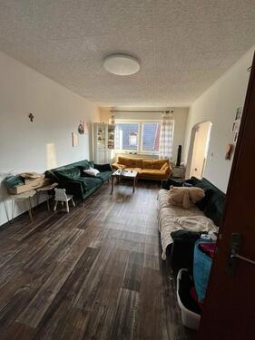 Foto - Wohnung mit 4 Zimmern - 750,00 EUR Kaltmiete,