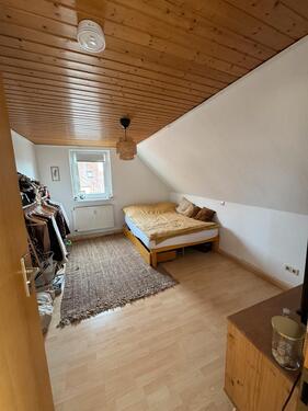 Foto - Zimmer zur Zwischenmiete - 190,00&nbsp;EUR Kaltmiete, ca.&nbsp; 14,00&nbsp;m&sup2;