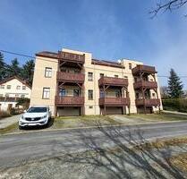 dörflich gelegene 3-Raum-Wohnung mit Balkon - Reichenbach im Vogtland