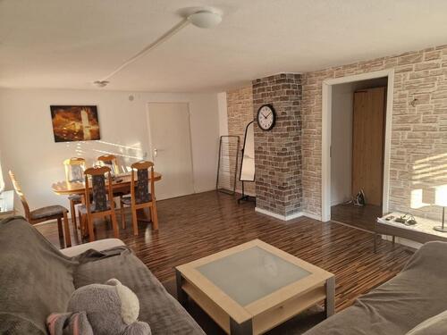 Foto - Charmante 2-Zimmer-Wohnung mit Terrasse & Einbauküche (70 m²)