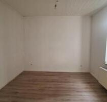 Frisch renovierte 3-Zimmer-Wohnung mit Einbauküche zentral - Duisburg Duisburg-Mitte