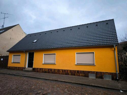 Foto - Einfamilienhaus mit Innenhof & Nebengebäude