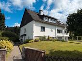 Foto - Modernisiertes EFH in exklusiver Lage mit Traumgarten