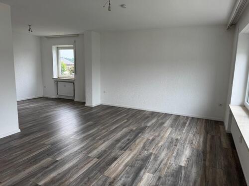 Foto - helle sehr schöne 4 Zimmer Wohnung , ruhige Lage ,