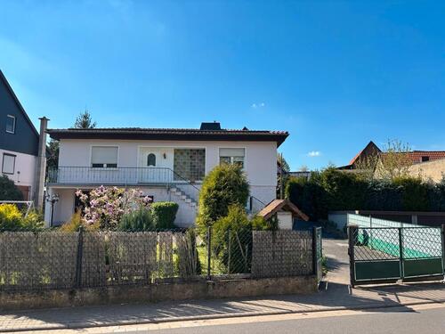 Foto - Charmantes Einfamilienhaus mit großen Grundstück & viel Potenzial