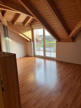 Foto - Helle 5 Zimmerwohnung - 1.500,00 EUR Kaltmiete,