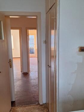 Foto - SOFORT VERFÜGBAR 3 Zimmer Wohnung 67 Qm. 2 OG Stader Str. 118 B