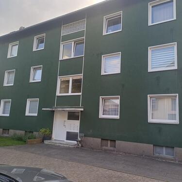 Foto - Modernisierte 3 - Zi. Eigentumswohnung mit Balkon und PKW Stellp.