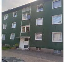 Modernisierte 3 - Zi. Eigentumswohnung mit Balkon und PKW Stellp. - Bielefeld Senne