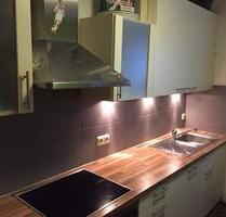 Großzügige 2,5–3,5-Zimmer-Wohnung nahe FEK mit Balkon & Garage - Neumünster