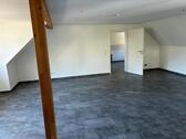 Foto - Komfortable Dachgeschoßwohnung - 1.000,00&nbsp;EUR Kaltmiete, ca.&nbsp; 90,00&nbsp;m&sup2;