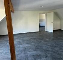 Komfortable Dachgeschoßwohnung - 1.000,00&nbsp;EUR Kaltmiete, ca.&nbsp; 90,00&nbsp;m&sup2; in Lohr am Main (PLZ: 97816)