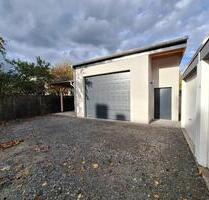 Troisdorf Mitte, Neubau Erstbezug, Großraumgarage mit Carport!