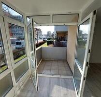 3-Zimmer-Wohnung mit Wintergarten & Balkon im EG - sofort bezugsfrei! - Maintal