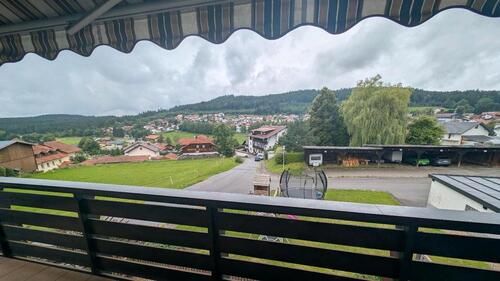 Foto - 3,5-Zimmer-Wohnung (ca.120qm) mit Balkon, EBK und Garage