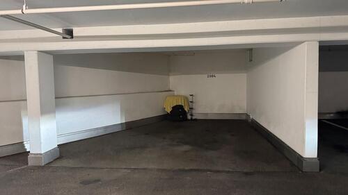 Foto - Grosszügiger Garagenstellplatz Sendling Pocci Str. München
