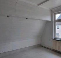 5-Zimmer Altbauwohnung mit Balkon im Zweifamilienhaus - Delmenhorst Deichhorst