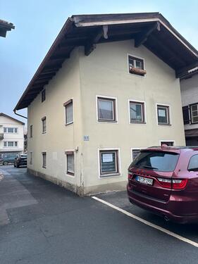 Foto - Freistehend renovierungsbedürftiges Stadthaus mitten in Miesbach