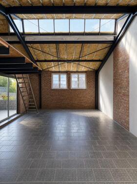 Foto - Gewerbliche Räume 138 qm - 1.100,00&nbsp;EUR Kaltmiete, ca.&nbsp; 8,00&nbsp;m&sup2;