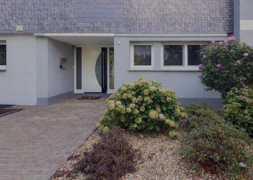 Foto - Komplett modernisiertes Reihenendhaus zum attraktiven Preis