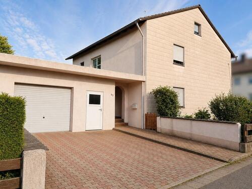 Foto - Großzügiges Einfamilienhaus auf 743 m² Grundstück