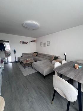 Foto - Charmante 3-Zimmer-Wohnung mit Loggia in Nürnberg-Hohe Marter