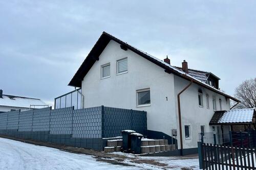 Foto - Hochwertiges Ein- bis Zweifamilienhaus mit ELW in Waldmohr zu ve