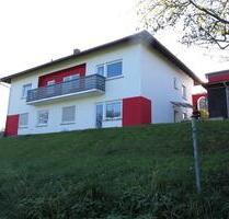 Einliegerwohnung im Erdgeschoss mit Garten, Terrasse in Gehülz - Kronach