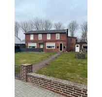 Wohnhaus mit 2 Wohneinheiten in Leck