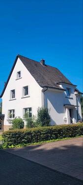 Foto - Kernsaniertes Einfamilienhaus mit großem Garten