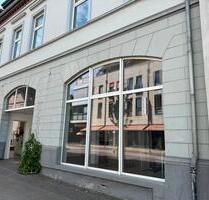 Ladenlokal - 800,00 EUR Kaltmiete, in Holzminden (PLZ: 37603)
