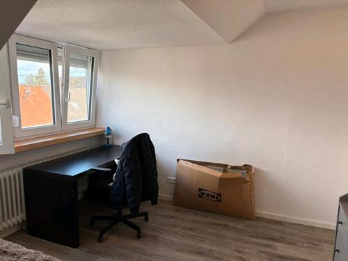 Foto - Helles WG-Zimmer in Uninähe - 492,00&nbsp;EUR Kaltmiete, ca.&nbsp; 80,00&nbsp;m&sup2;