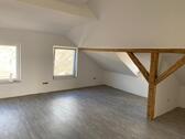 Foto - Helle Dachgeschosswohnung in zentraler Lage