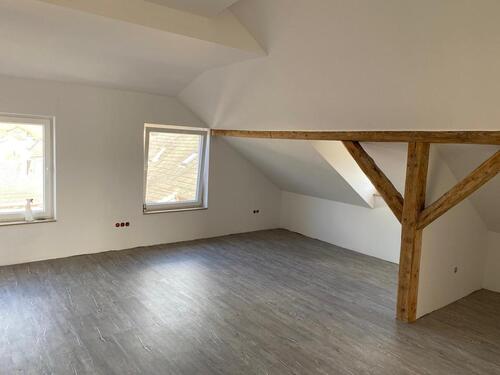 Foto - Helle Dachgeschosswohnung in zentraler Lage