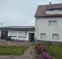 Doppelhaushälfte mit angeschlossener Werkstatt und großem Garten - Meßstetten