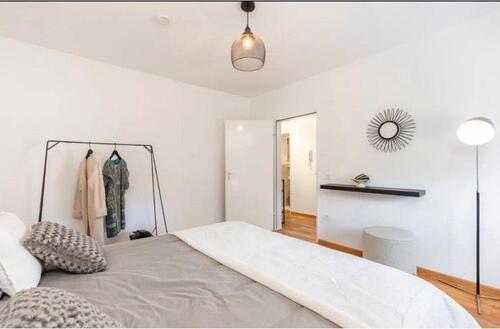 Foto - Frisch renovierte 2,5-Zimmer-Wohnung mit Terrasse in Langgeisling