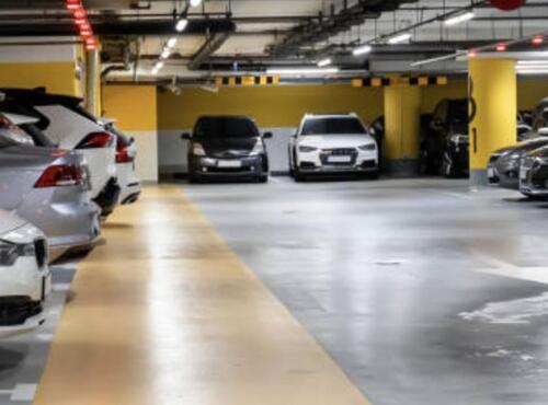 Foto - Tiefgaragenstellplatz für Auto oder Motorrad