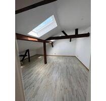 Gemütliche Dachgeschosswohnung - 285,00&nbsp;EUR Kaltmiete, ca.&nbsp; 60,00&nbsp;m&sup2; in Mühlhausen (Thüringen) (PLZ: 99974)