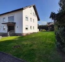 Schöne Dachgeschosswohnung in GroßenlüderBimbach: 90 m² Wohnung