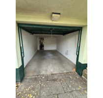 Praktische Garage mit zusätzlichem Stellplatz davor in Harheim - Frankfurt am Main Bonames