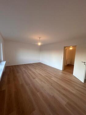 Foto - Frisch Sanierte 3,5 Zimmerwohnung mit Garten, opt. KFZ, Werkstatt