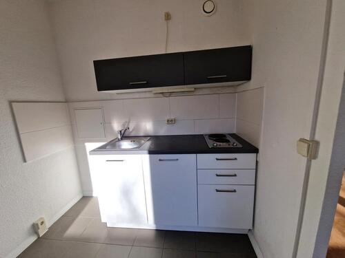 Foto - 1-Zimmer-Wohnung mit Einbauküche zu vermieten