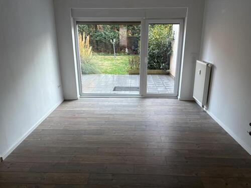 Foto - Modernisierte 2-Zimmer Wohnung inkl. Terrasse, Garten und zwei Ba