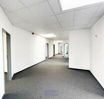 BÜROSPRAXIS - ER-TENNENLOHE - ÖPNVBAB A3A73AIRPORT - Erlangen Bruck
