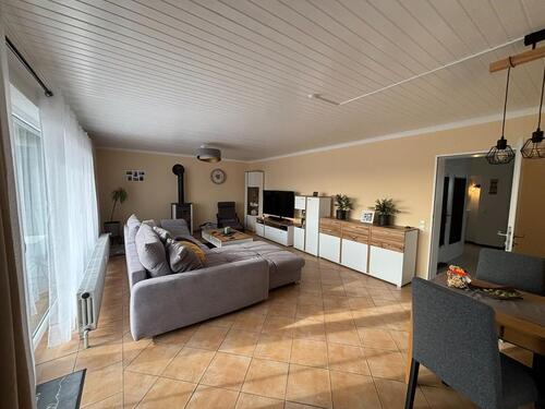 Foto - Superhelle 140 m² 4-Zi Wohnung 1. Stock, Kamin, Balkon, Langgöns