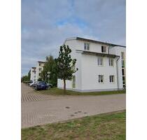 2 Zi.,Ruhige Wohnlage, Balkon, Stellplatz - Güstrow